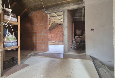 Casă cu 5 camere cu Teren 500 Mp în Frumușeni - 16