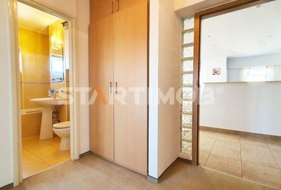 Apartament cu 3 camere decomandat în 13 Decembrie - 31