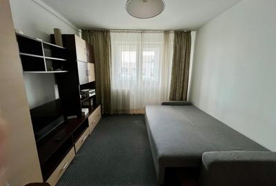 Apartament cu 2 camere decomandat în Berceni