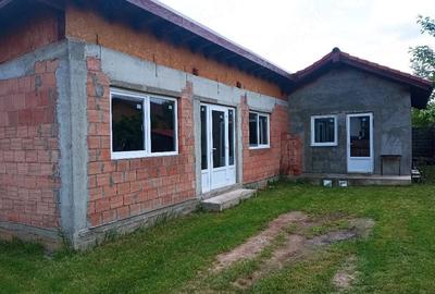 Casă cu Teren 600 Mp în Tărlungeni - 4
