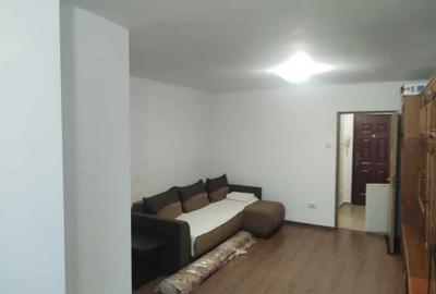 Garsonieră semidecomandată, mobilată în Tătărași