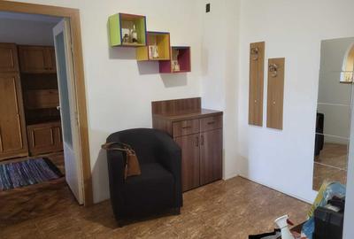 Apartament cu 2 camere decomandat în Cristian