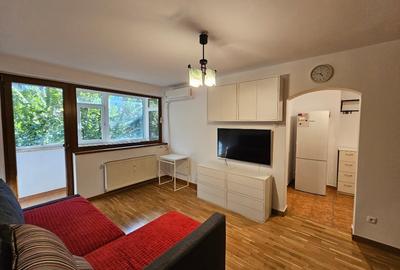 Apartament cu 2 camere semidecomandat, mobilat în Ștefan cel Mare
