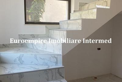 Casă cu 7 camere cu Teren 300 Mp în Exterior Est - 8