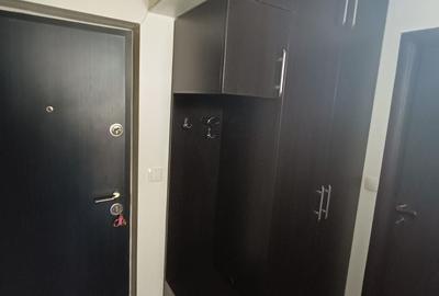 Garsonieră decomandată în Central - 2