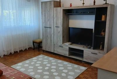 Apartament cu 2 camere decomandat, mobilat în Eroii Revoluției