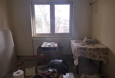 Apartament cu 2 camere în Micro 15