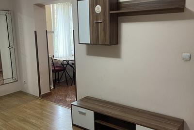 Apartament cu 2 camere semidecomandat în Floreasca