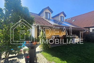 Casă cu 4 camere cu Piscina în Șelimbăr