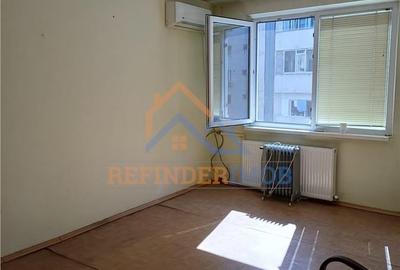 Apartament cu 2 camere decomandat în Crângași