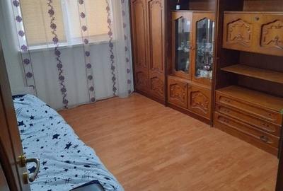 Apartament cu 3 camere decomandat, mobilat în Aghireșu-Fabrici