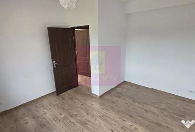 Casă cu 4 camere cu Teren 588 Mp în Brebu