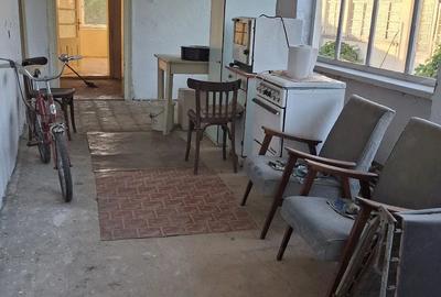 Casă cu 5 camere cu Teren 2100 Mp în Cenad