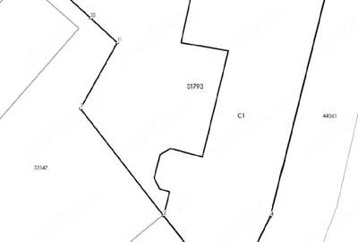 Casă cu Teren 860 Mp în Central - 3