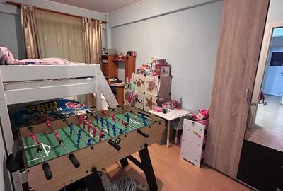 Apartament cu 3 camere decomandat în Central - 1