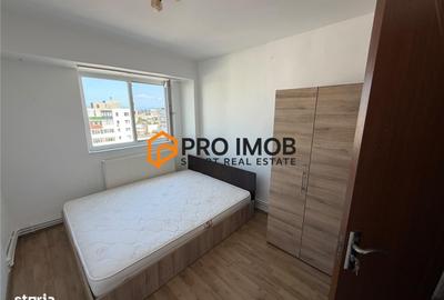 Apartament cu 3 camere semidecomandat în Unirii Sud