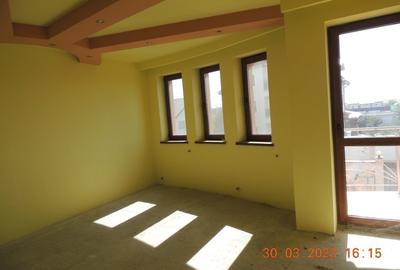 Casă cu 5 camere cu Teren 389.82998657227 Mp în Exterior Est - 9