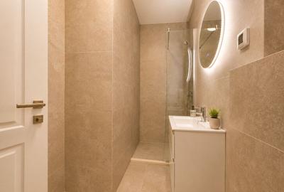 Apartament cu 4 camere în P-ța Universității - 11