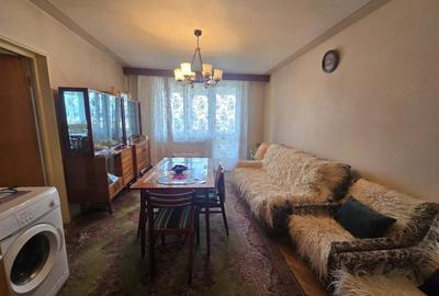 Apartament cu 3 camere decomandat în Craiovei