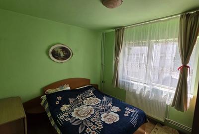 Apartament cu 2 camere în CET - 3