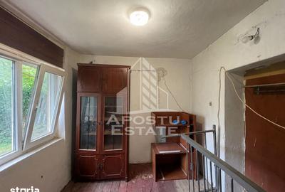 Casă cu 2 camere cu Teren 1180 Mp în Sânandrei