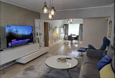 Apartament cu 4 camere decomandat, mobilat în Calea Victoriei