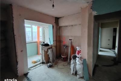 Apartament cu 4 camere decomandat în Obor