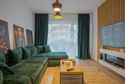 Apartament cu 3 camere decomandat, mobilat în Blumăna