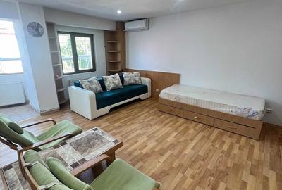 Garsonieră decomandată în Ferdinand