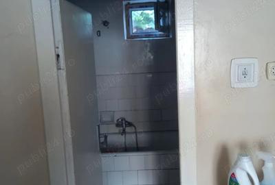 Casă cu 3 camere în 23 August - 11
