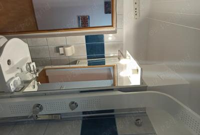 Apartament cu 3 camere semidecomandat în Groapa - 1
