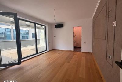Apartament cu 3 camere decomandat în Centrul Civic