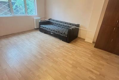 Apartament cu 2 camere în Podu Roș
