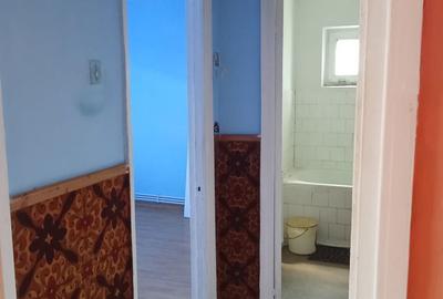 Apartament cu 2 camere semidecomandat în Micro 5