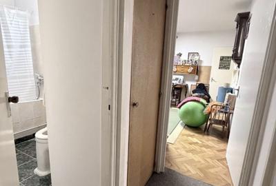 Apartament cu 3 camere în 7 Noiembrie