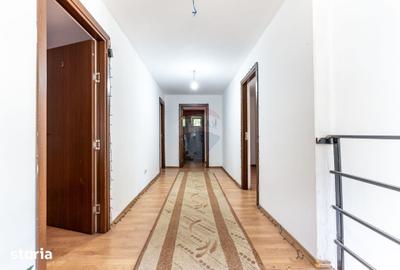 Casă cu 7 camere cu Teren 500 Mp în Măguri - 15