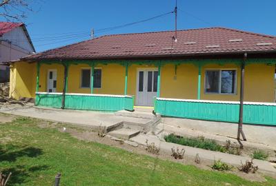 Casă cu 3 camere în Secuia - 7