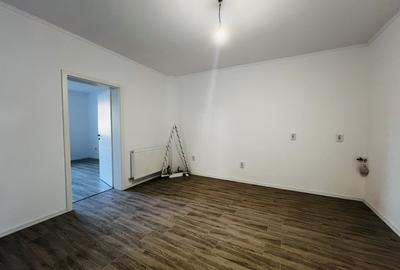 Duplex cu 4 camere cu Teren 235 Mp în Plopi - 1