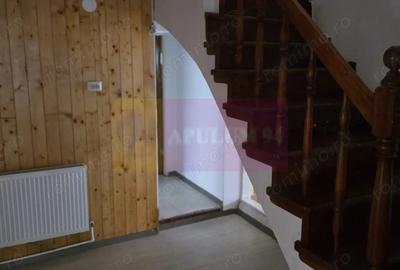 Casă cu 13 camere cu Canalizare în Central - 4