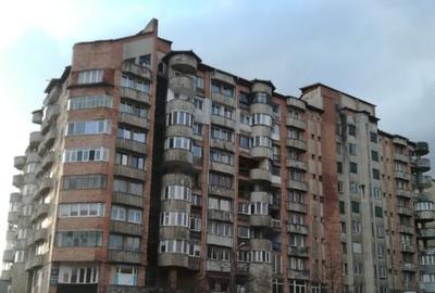 Apartament cu 2 camere decomandat în Petroșani - 1