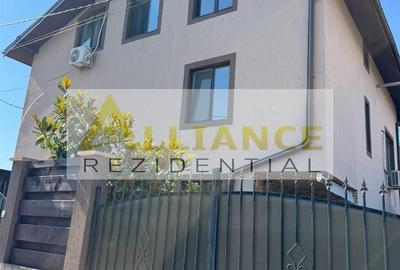 Casă cu 7 camere cu Teren 400 Mp în Central