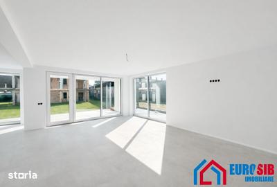 Casă cu 4 camere cu Teren 295 Mp în Central - 1