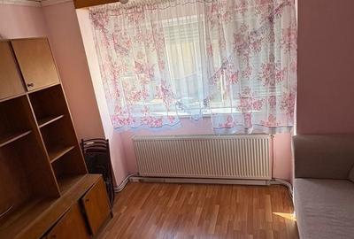 Apartament cu 3 camere semidecomandat în Central - 8