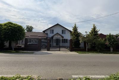 Casă cu 4 camere în Mânăstioara - 2