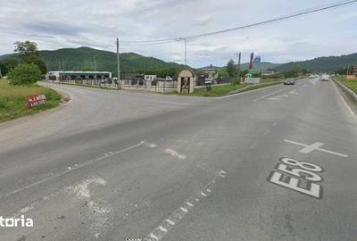 Teren de 5500 mp, în Central