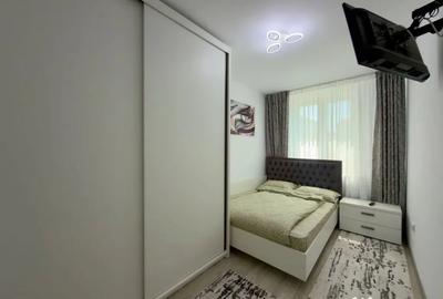 Apartament cu 3 camere semidecomandat în Central