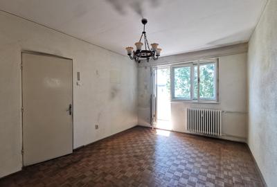 Apartament cu 2 camere semidecomandat în City Park Mall