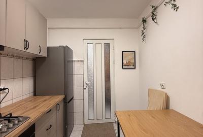 Apartament cu 2 camere semidecomandat în Tătărași
