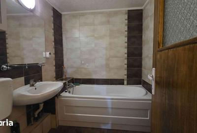 Apartament cu 3 camere decomandat în Rogerius - 4