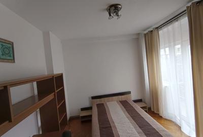 Apartament cu 4 camere semidecomandat, mobilat în Armeneasca - 9